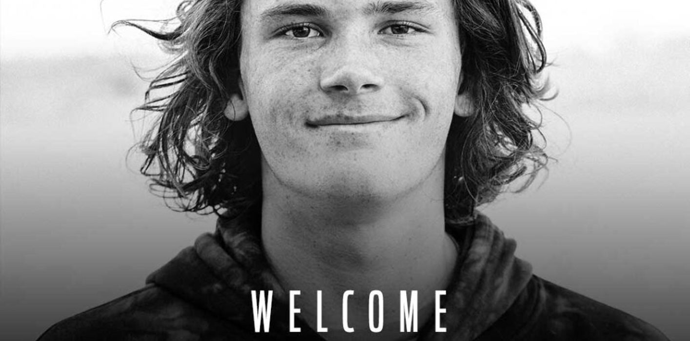 Supraboatswelcomesflynn